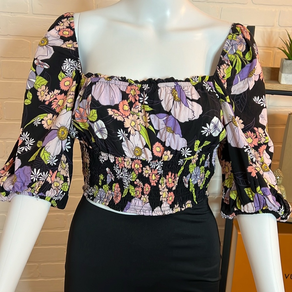 AFRM Los Angeles balloon sleeve floral print crop top Size M